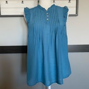 NANETTE LEPORE tank flutter sleeve half button down size medium